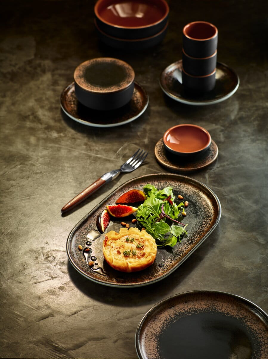 9_25_Shiro_Tisch_Platte_Vorspeise_63136_63137_Komodo_Fahne_Banner